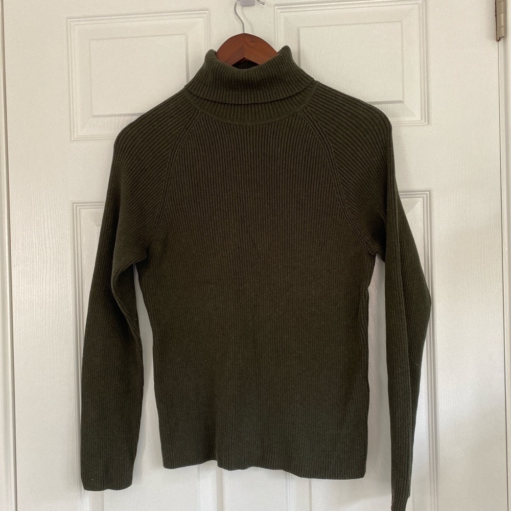 Vintage turtle neck
